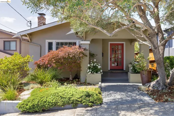 2537 Scenic Avenue, Oakland, California 94602-3024