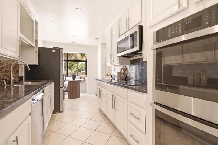 39 Appian Way C, South San Francisco, California 94080
