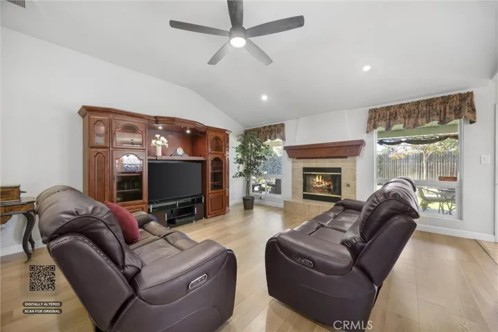 5813 Ragusa Lane, Bakersfield, California 93308