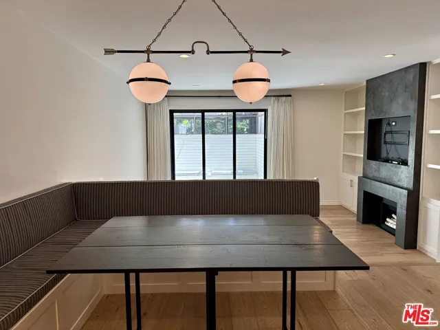 853 Larrabee Street 6, West Hollywood, California 90069