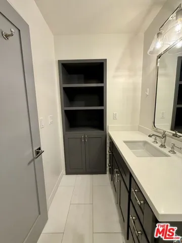 853 Larrabee Street 6, West Hollywood, California 90069