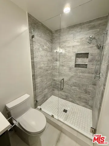 853 Larrabee Street 6, West Hollywood, California 90069