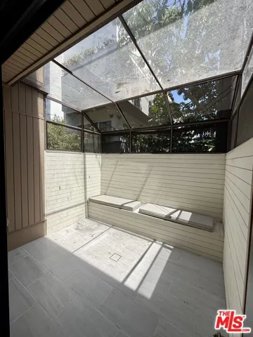 853 Larrabee Street 6, West Hollywood, California 90069