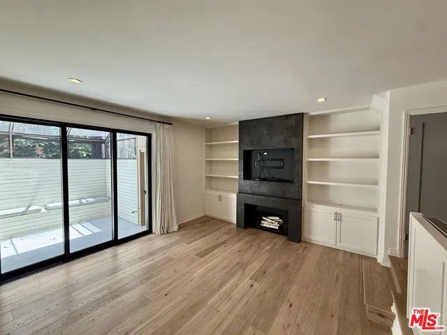 853 Larrabee Street 6, West Hollywood, California 90069