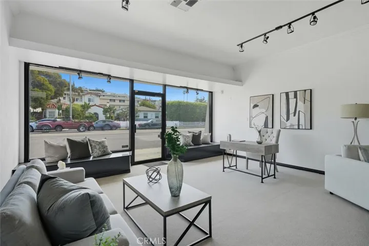 901 -909 S Pacific Coast, Redondo Beach, California 90277