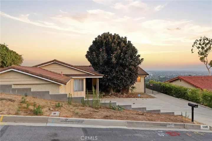 12540 Mount Holly, Whittier, California 90601