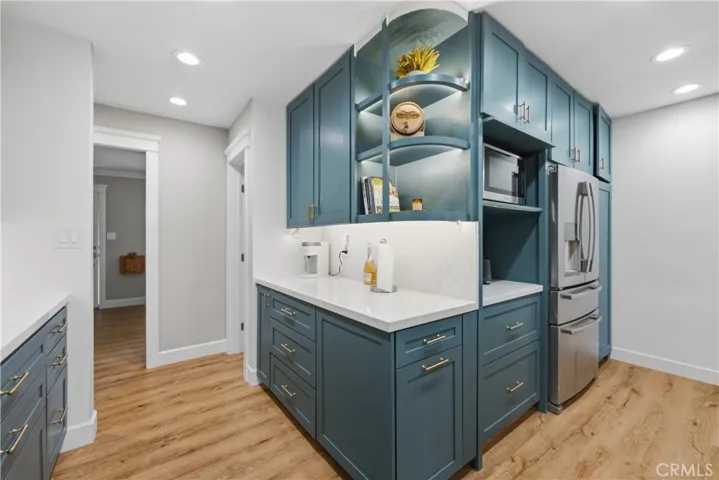 5559 E Monlaco, Long Beach, California 90808