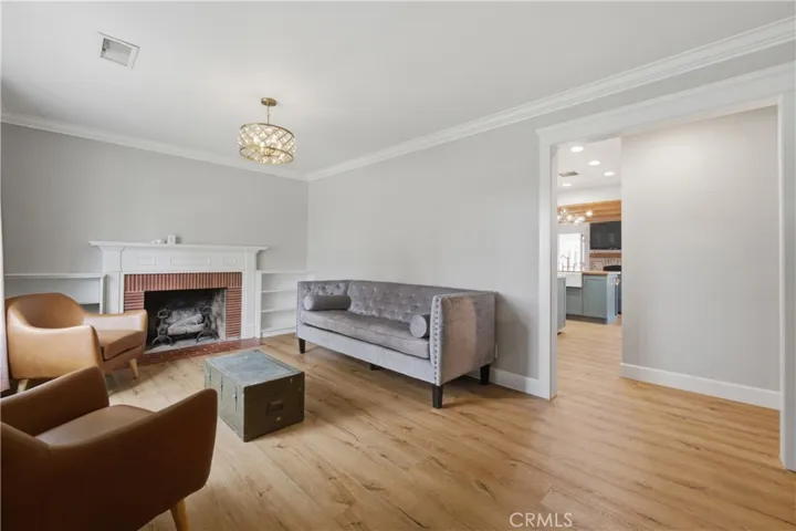 Crown Molding and Oak Dry Aged Luxury Vinyl Planking Floors!