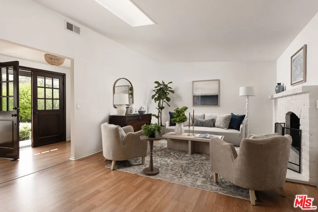 Living Room w/ Vaulted Ceiling