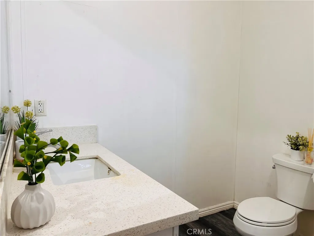 Master bathroom - view 4