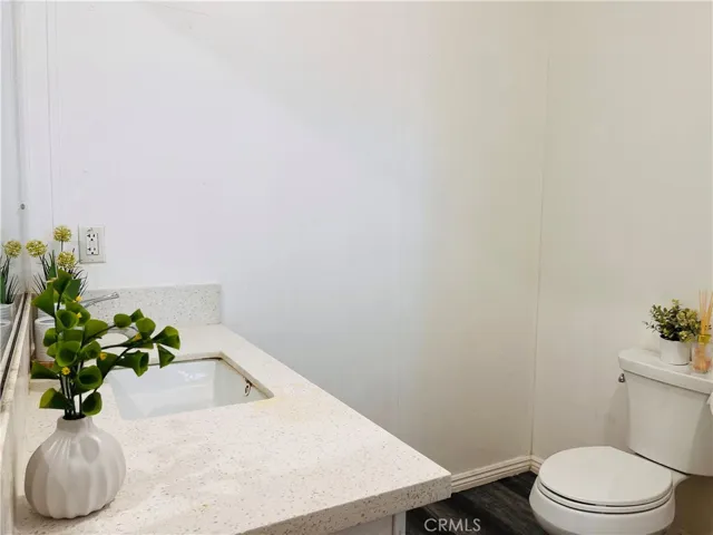 Master bathroom - view 4