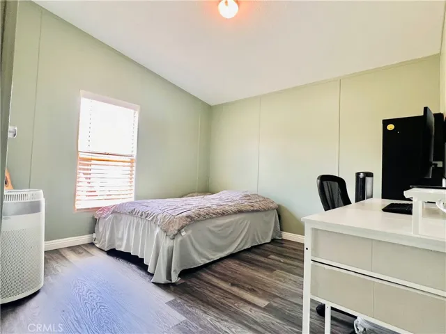 2nd bedroom - view 2