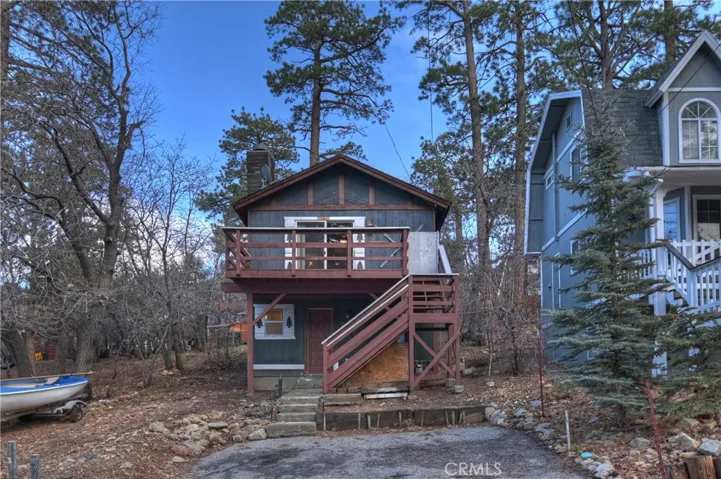 245 Vista, Sugarloaf, California 92386