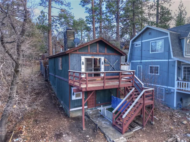 245 Vista, Sugarloaf, California 92386