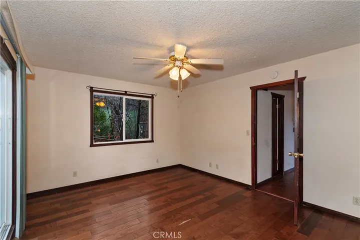 245 Vista, Sugarloaf, California 92386