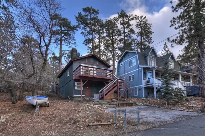 245 Vista, Sugarloaf, California 92386