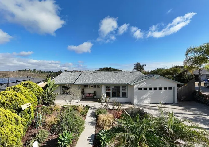 2704 Merlin Place, Oceanside, California 92054