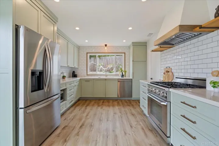 2704 Merlin Place, Oceanside, California 92054