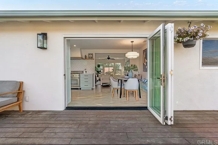 2704 Merlin Place, Oceanside, California 92054