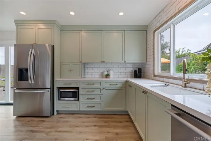 2704 Merlin Place, Oceanside, California 92054