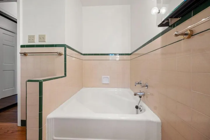 Primary Tub