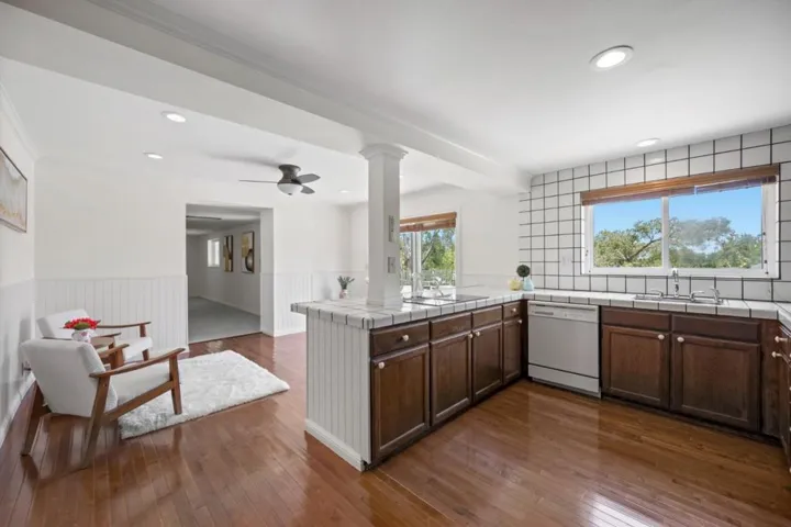 Lower kitchen overlooking pool
