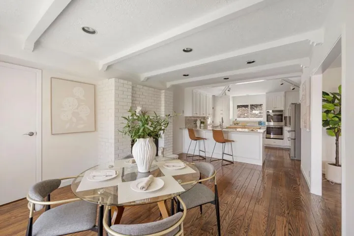 Main Eating Area to Kitchen