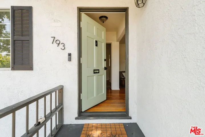 793 Figueroa Drive, Altadena, California 91001