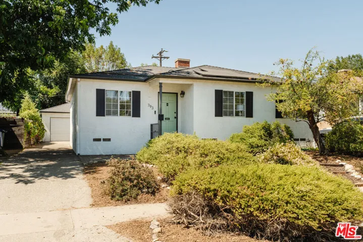 793 Figueroa Drive, Altadena, California 91001