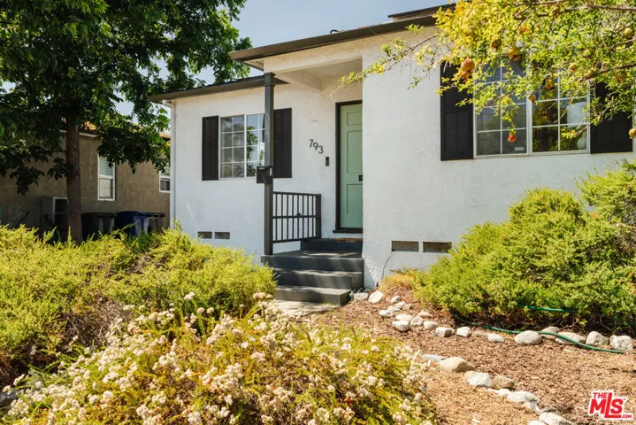 793 Figueroa Drive, Altadena, California 91001