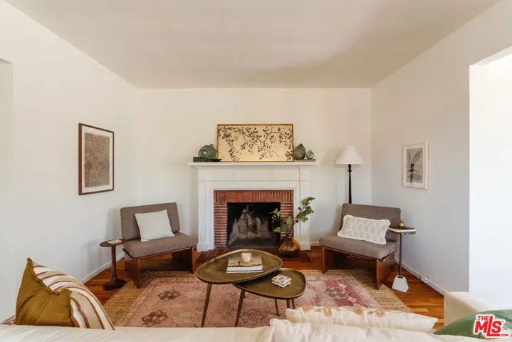 793 Figueroa Drive, Altadena, California 91001