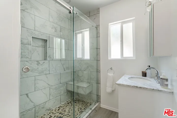 793 Figueroa Drive, Altadena, California 91001