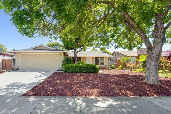 2403 Ridgeglen Way, San Jose, California 95133