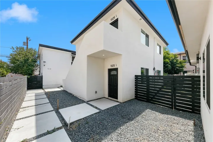 1023 E 28th, Los Angeles, California 90011