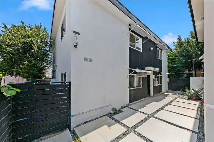 1023 E 28th, Los Angeles, California 90011