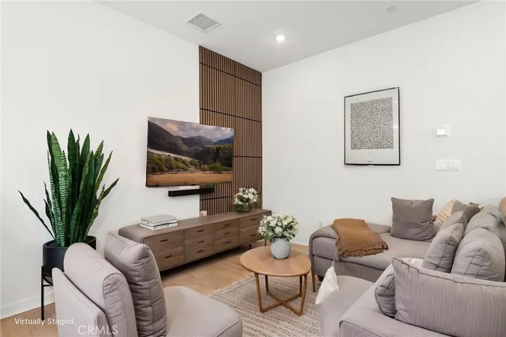 15942 Sparrow Court, Fontana, California 92336