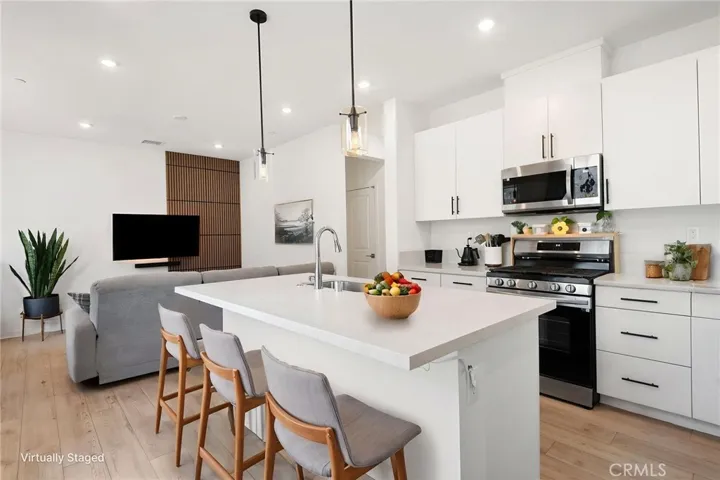 15942 Sparrow Court, Fontana, California 92336