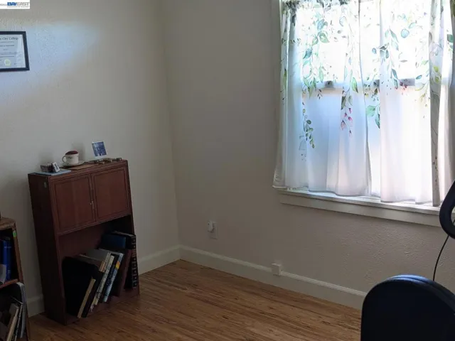 172 W Chanslor, Richmond, California 94801