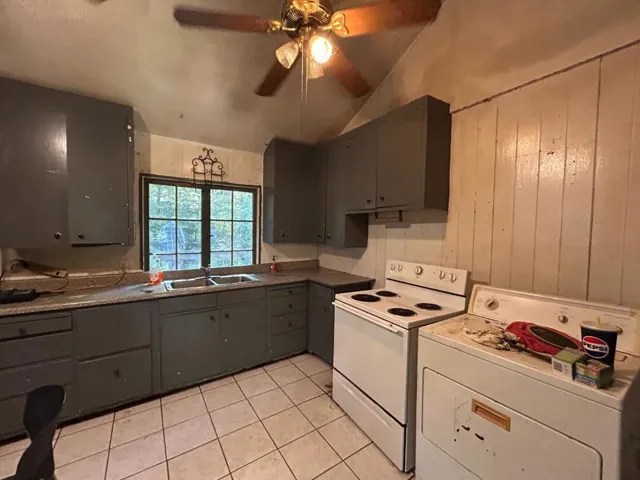 12715 Irwin Way, Boulder Creek, California 95006