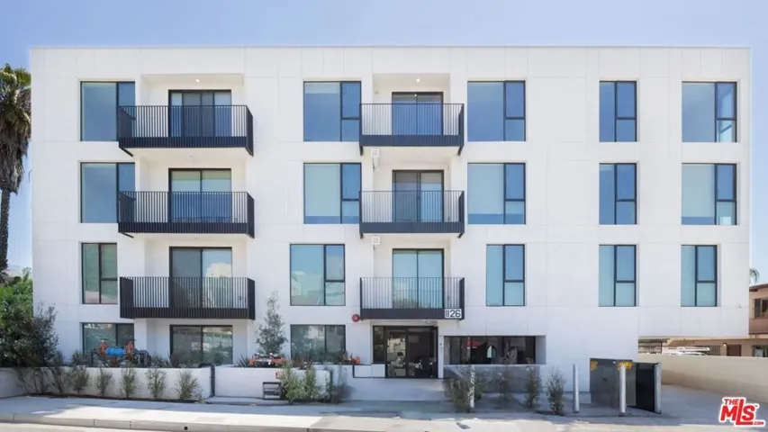 1126 N Cornwell Street 106, Los Angeles, California 90033