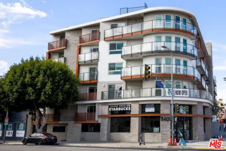 1539 Purdue 301, Los Angeles, California 90025