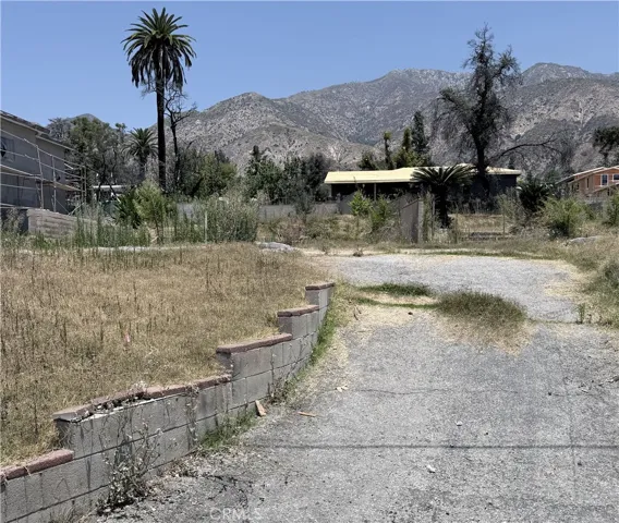 607 Punahou Street, Altadena, California 91001