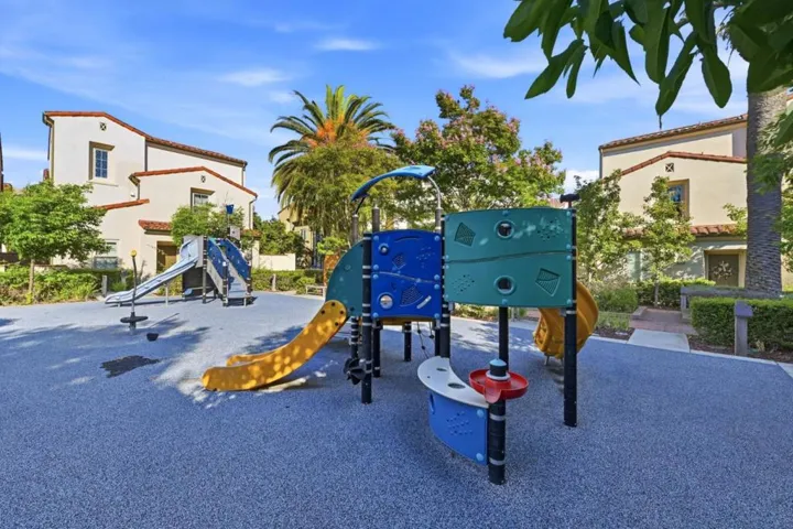 582 Ginkgo Terrace, Fremont, California 94539
