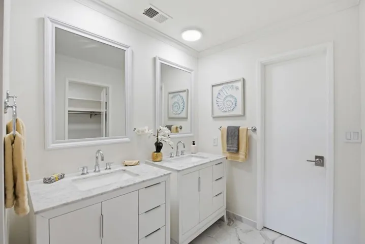 226 W Edith Avenue 33, Los Altos, California 94022