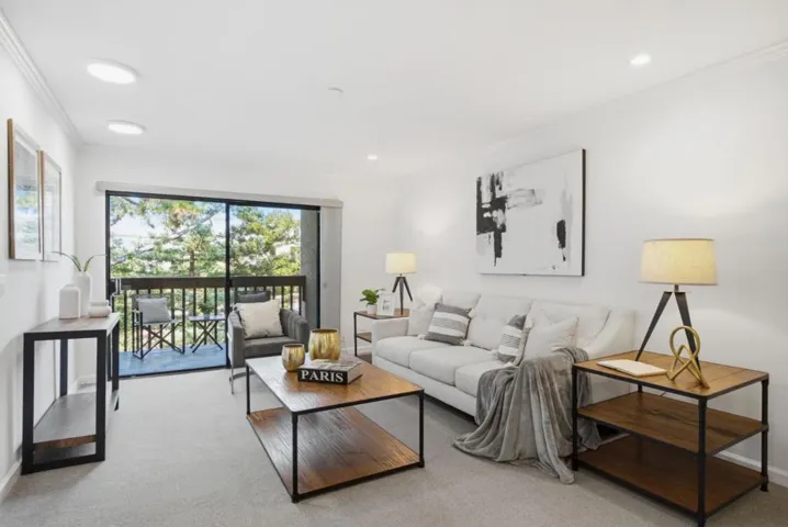 226 W Edith Avenue 33, Los Altos, California 94022