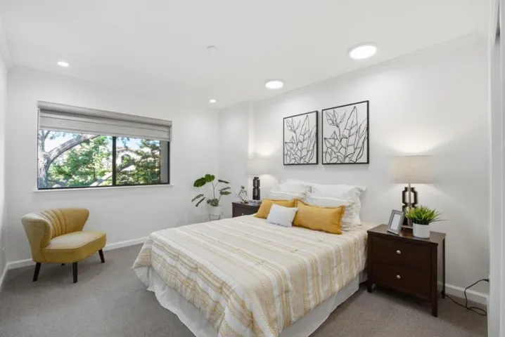 226 W Edith Avenue 33, Los Altos, California 94022