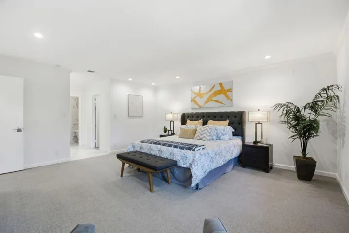 226 W Edith Avenue 33, Los Altos, California 94022