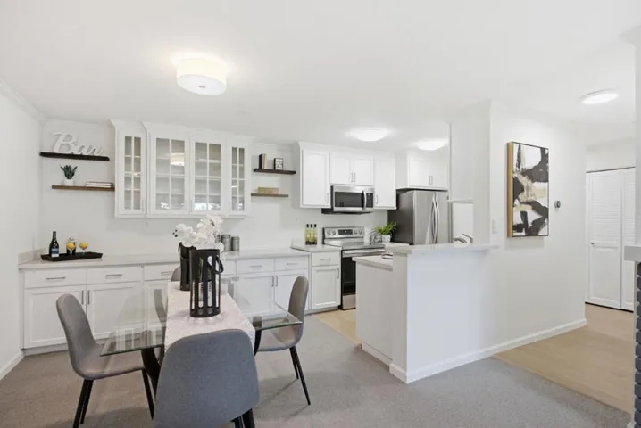 226 W Edith Avenue 33, Los Altos, California 94022