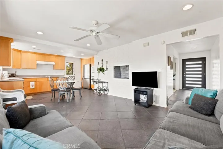 1916 Chestnut Creek Road, Diamond Bar, California 91765