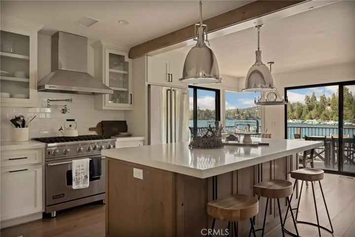 180 Ca-173 46, Lake Arrowhead, California 92352